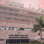 अजमेर दरगाह में बेकाबू हुई भीड़, एक्स बॉडीगार्ड ने Shah Rukh Khan से जुड़ी घटना का किया खुलासा