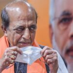 भाई, मुझे अच्छा वाला झालमुड़ी खिलाओ…  बंगाल चुनाव में PM मोदी का अनोखा अंदाज, दुकान पर रुककर लिया स्वाद