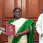 2 घंटे की उड़ान बनी 10 घंटे का टॉर्चर! एयर इंडिया एक्सप्रेस के यात्रियों का फूटा गुस्सा, एयरपोर्ट पर हंगामा