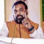 महाराष्ट्र में बढ़ीं सियासी अटकलें, उद्धव गुट और शिंदे गुट के नेताओं की बढ़ती मुलाकातों से गरमाई राजनीति