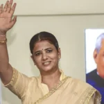 जशपुर में पुलिस संचार टावर पर चढ़कर युवती ने की आत्महत्या, बचाने की कोशिश नाकाम