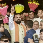 पश्चिम बंगाल जीत के बाद BJP नेताओं ने काली मंदिर में की पूजा, बोले- जनता के विश्वास और बदलाव की जीत