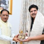 मुख्यमंत्री से छत्तीसगढ़ योग आयोग के नवनियुक्त अध्यक्ष संजय अग्रवाल ने की सौजन्य मुलाकात