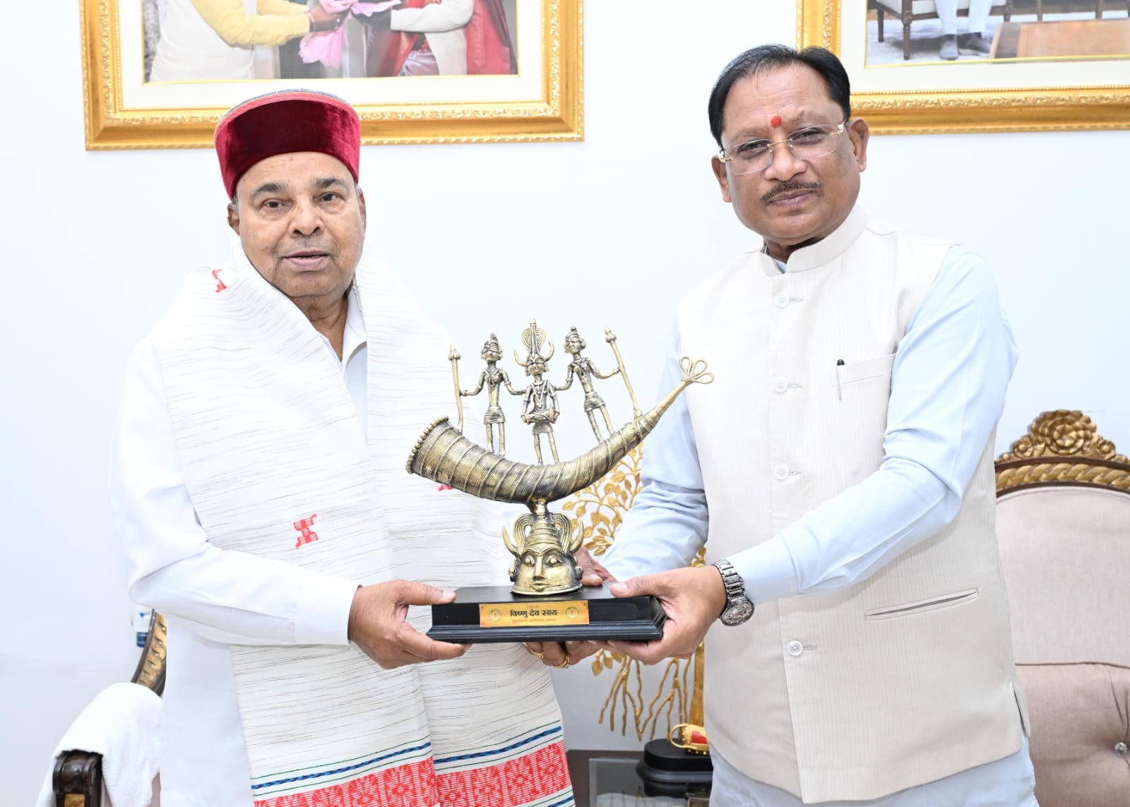 CM साय और कर्नाटक के राज्यपाल थावरचंद गहलोत की मुलाकात: जनहित, समसामयिक विषयों और सहयोग पर हुई चर्चा