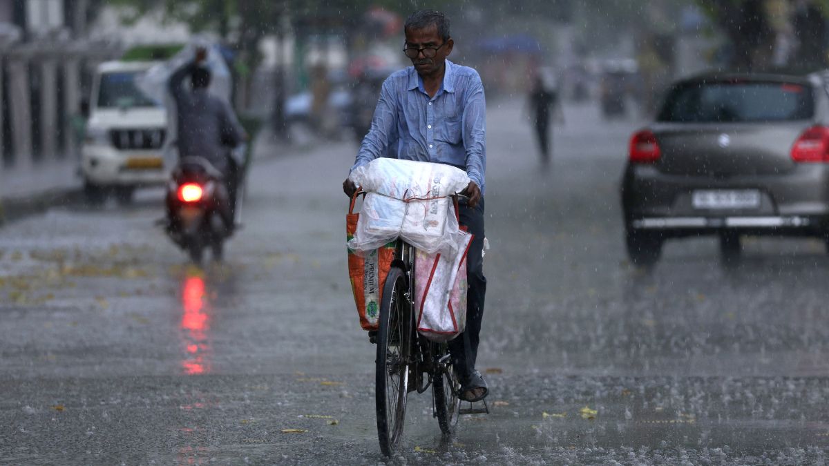 मानसून ने पकड़ी रफ्तार: 25 राज्यों में 7 दिनों तक भारी बारिश और आंधी का अलर्ट, कई जगह ओलावृष्टि की चेतावनी