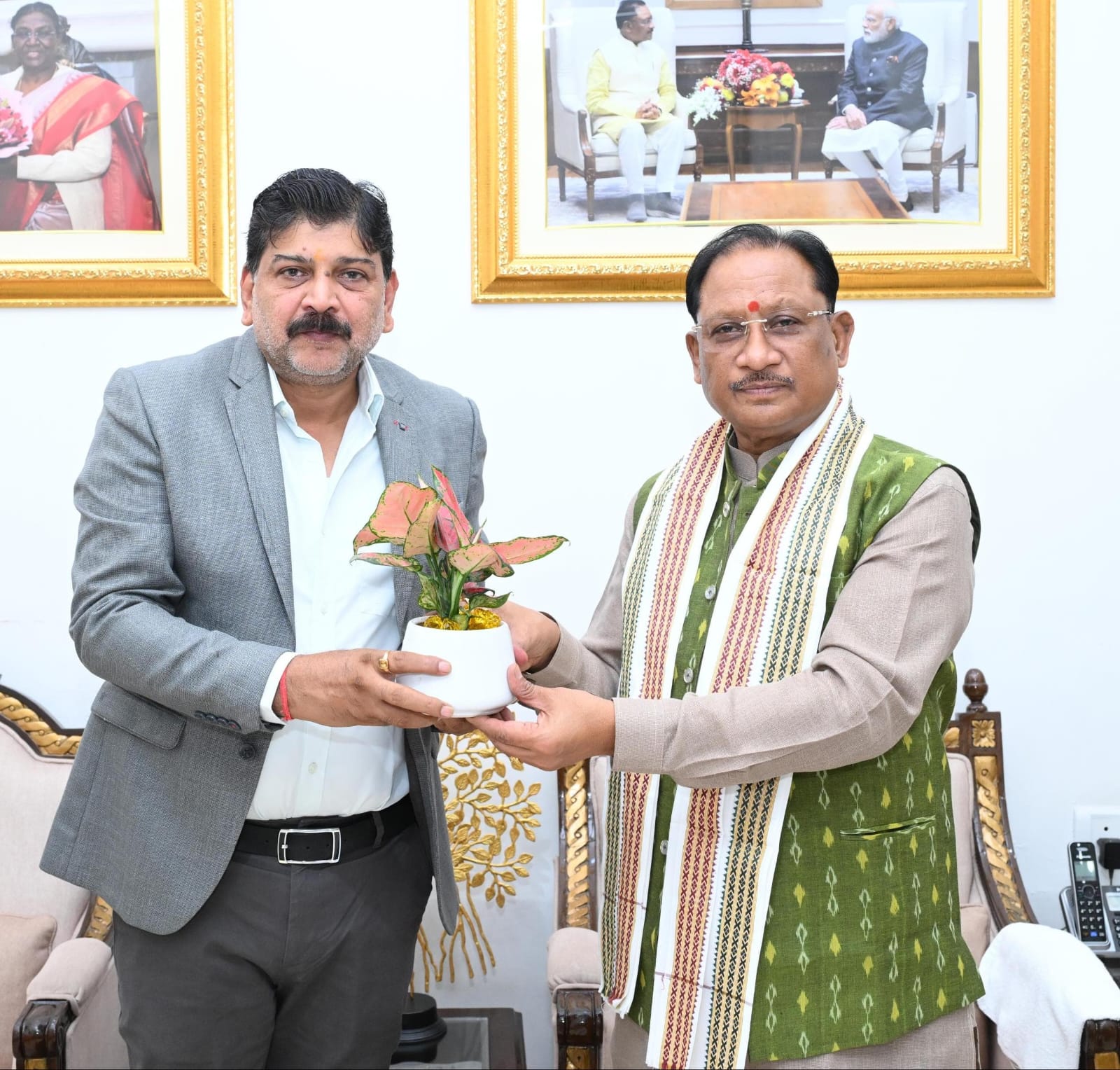 अमृत भारत स्टेशन योजना के तहत विकसित सरोना और बालोद रेलवे स्टेशन का होगा शुभारंभ, मुख्यमंत्री विष्णु देव साय को मिला निमंत्रण