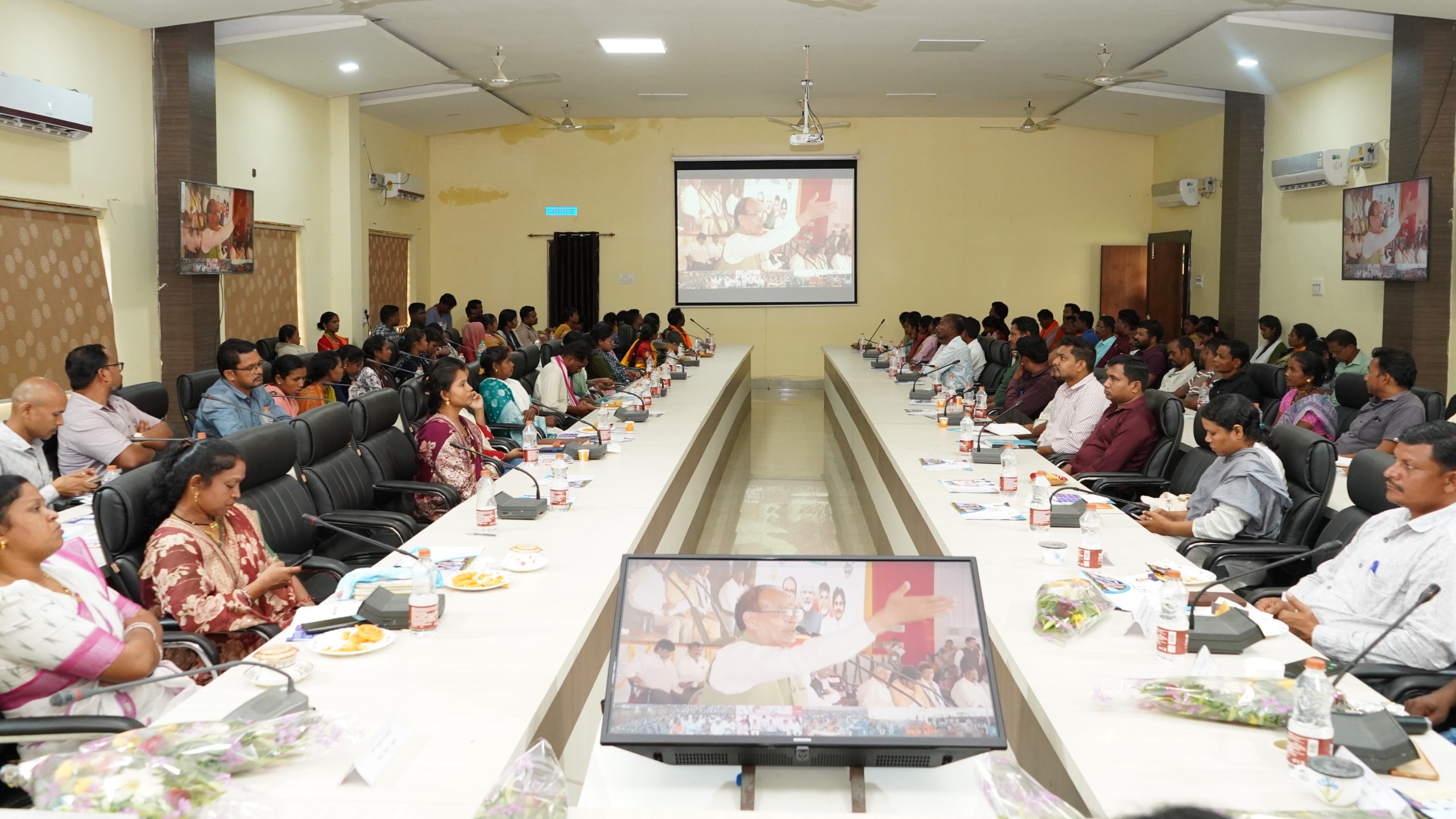 सुकमा में ‘विकसित भारत गारंटी फॉर रोजगार एवं आजीविका मिशन’ की शुरुआत, ग्रामीणों को मिलेगा 125 दिनों का रोजगार