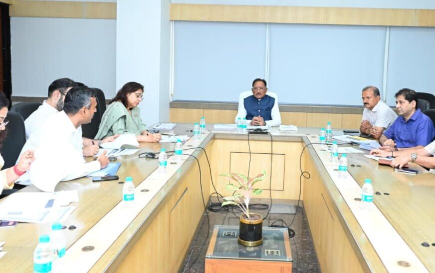 CM विष्णुदेव साय की सख्ती: हर महीने PARAS पोर्टल से होगी योजनाओं की समीक्षा, लापरवाही पर होगी कार्रवाई