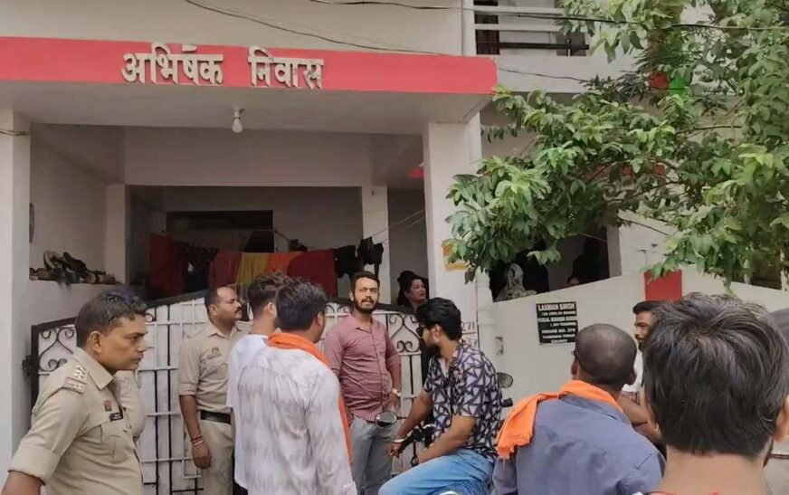 कथित चंगाई सभा को लेकर धमतरी में हंगामा, हिंदू जागरण मंच ने लगाया धर्म परिवर्तन का आरोप