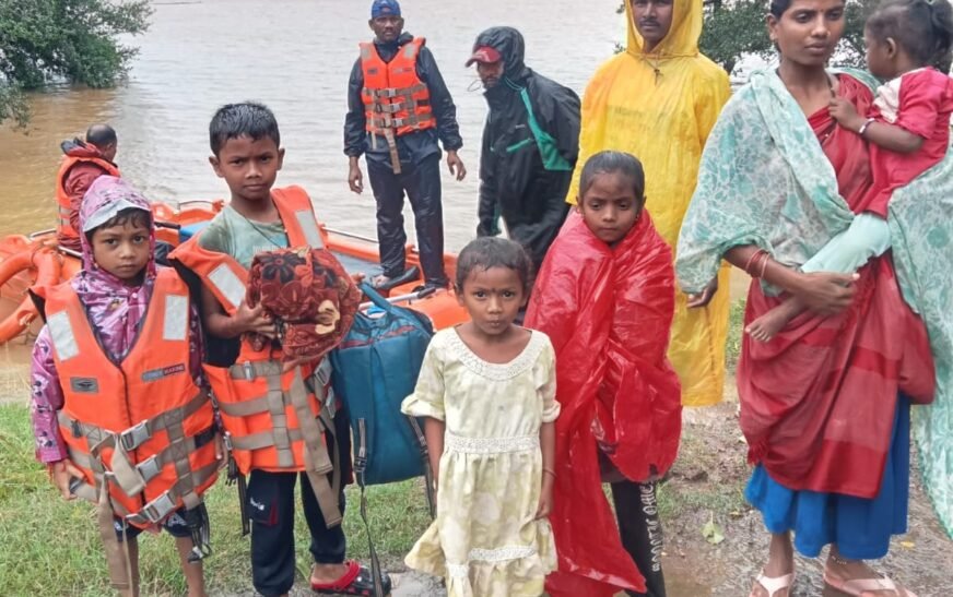 बस्तर में ‘अर्नब’ तूफान का असर, मूसलाधार बारिश से बाढ़; दर्जनों लोगों का रेस्क्यू, 9 राहत शिविरों में 350 से ज्यादा प्रभावित