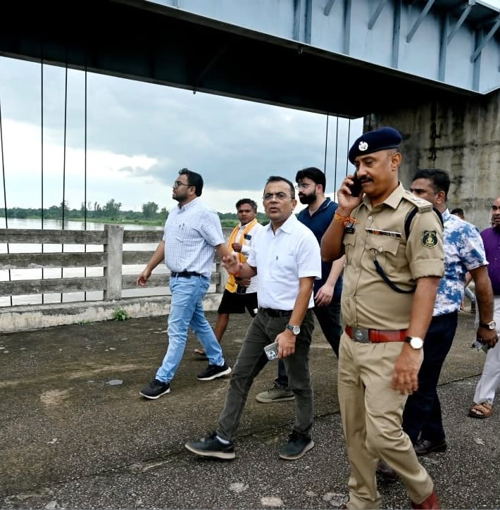गंगरेल बांध के सभी 14 गेट खुले: महानदी किनारे प्रशासन अलर्ट, शिवरीनारायण में DDRF तैनात