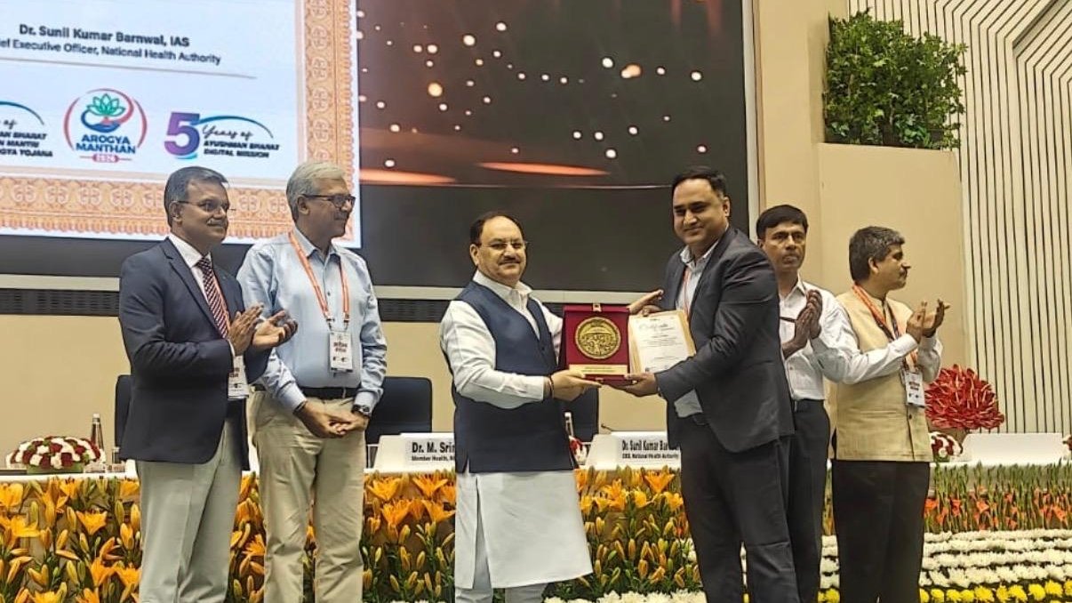 आयुष्मान भारत योजना के क्रियान्वयन में छत्तीसगढ़ को राष्ट्रीय सम्मान, पोर्टेबिलिटी क्लेम्स के निराकरण में उत्कृष्ट प्रदर्शन