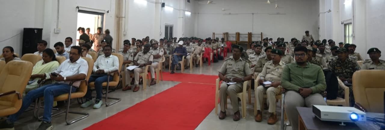 बस्तर में पहली संभाग स्तरीय टाइगर प्रोटेक्शन कार्यशाला, वन कर्मियों को बाघ संरक्षण और मॉनिटरिंग का मिला विशेष प्रशिक्षण