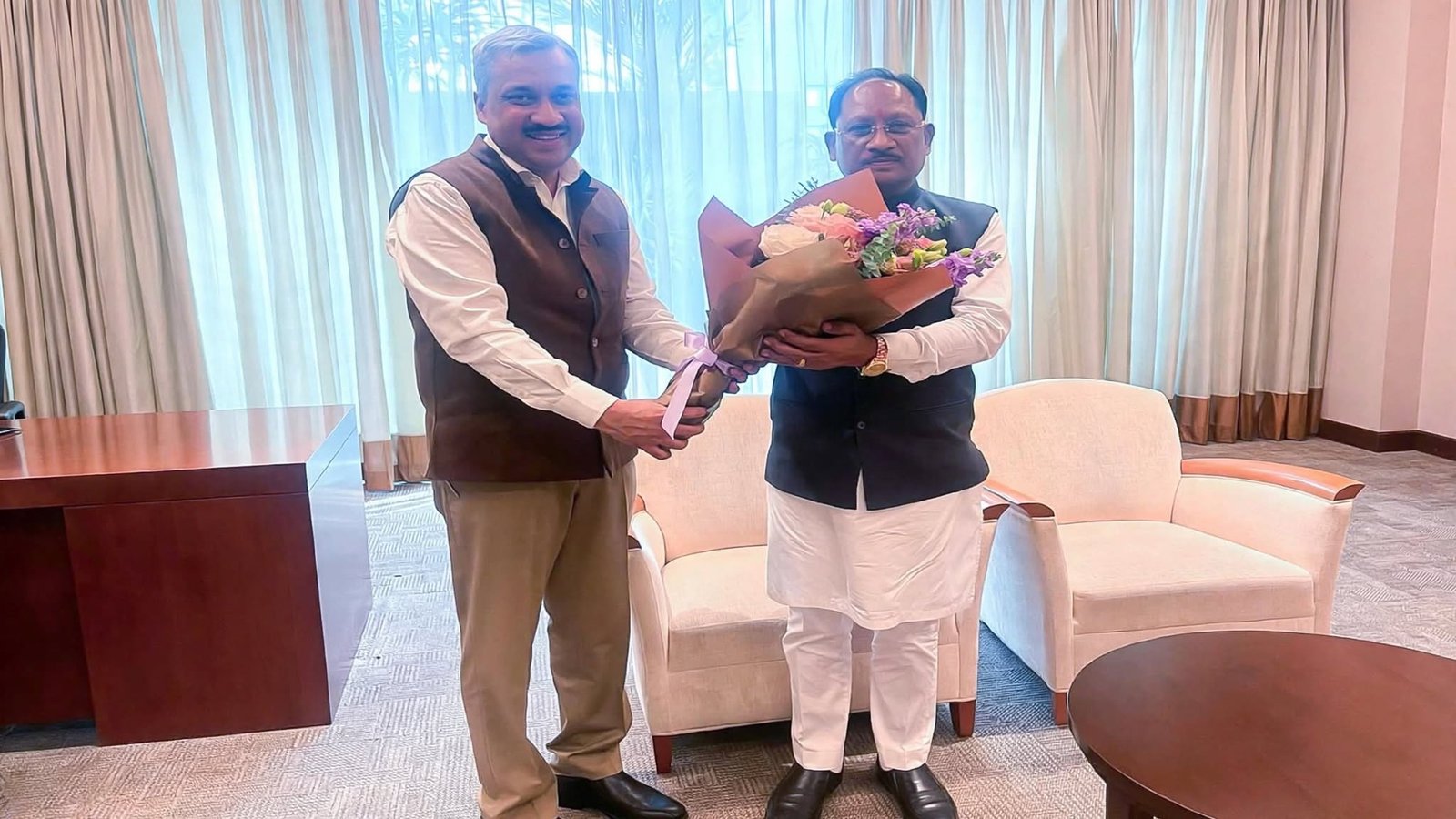 सिंगापुर पहुंचे CM विष्णुदेव साय, SING फोरम में वैश्विक निवेशकों के सामने रखेंगे छत्तीसगढ़ के विकास और निवेश अवसर